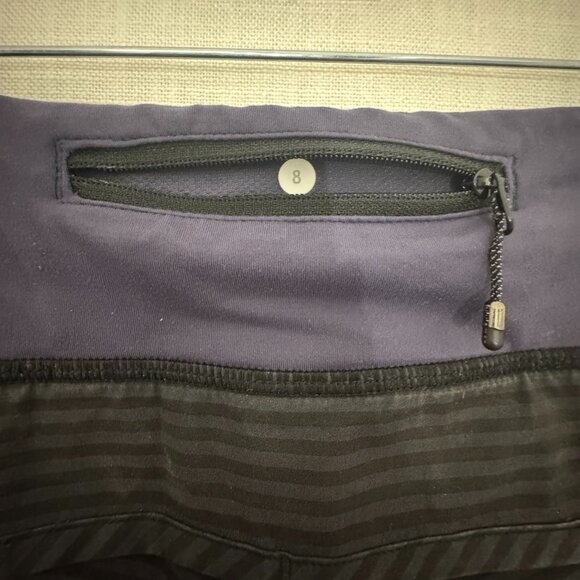 LuLu Lemon Athletica Speed Up Low-Rise Lined Short 2.5'' S8 Black / Navy Blue - Picture 7 of 7